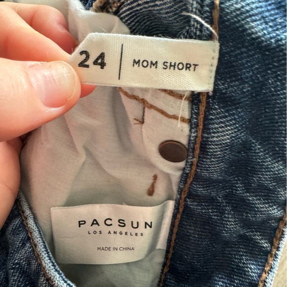 Pacsun Mom Short - Picture 2 of 4